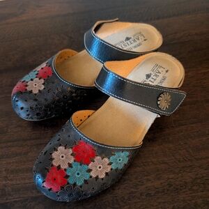 L'Artiste Spikey Clog, 39